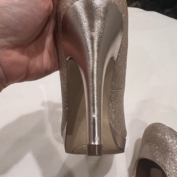 Women’s Unisa Gold Sparkle Formal High Heels Size 6 - Picture 13 of 14